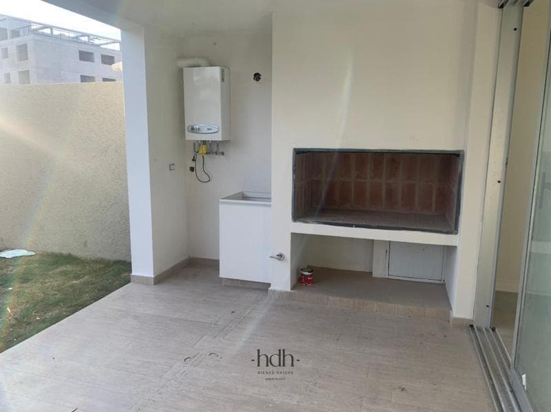 3-bedroom apartment for sale with security