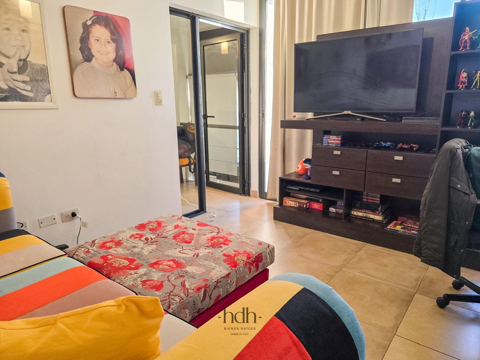 Tejas del Sur 2 House with 3 bedrooms, 3 bathrooms, and a pool; secure neighborhood