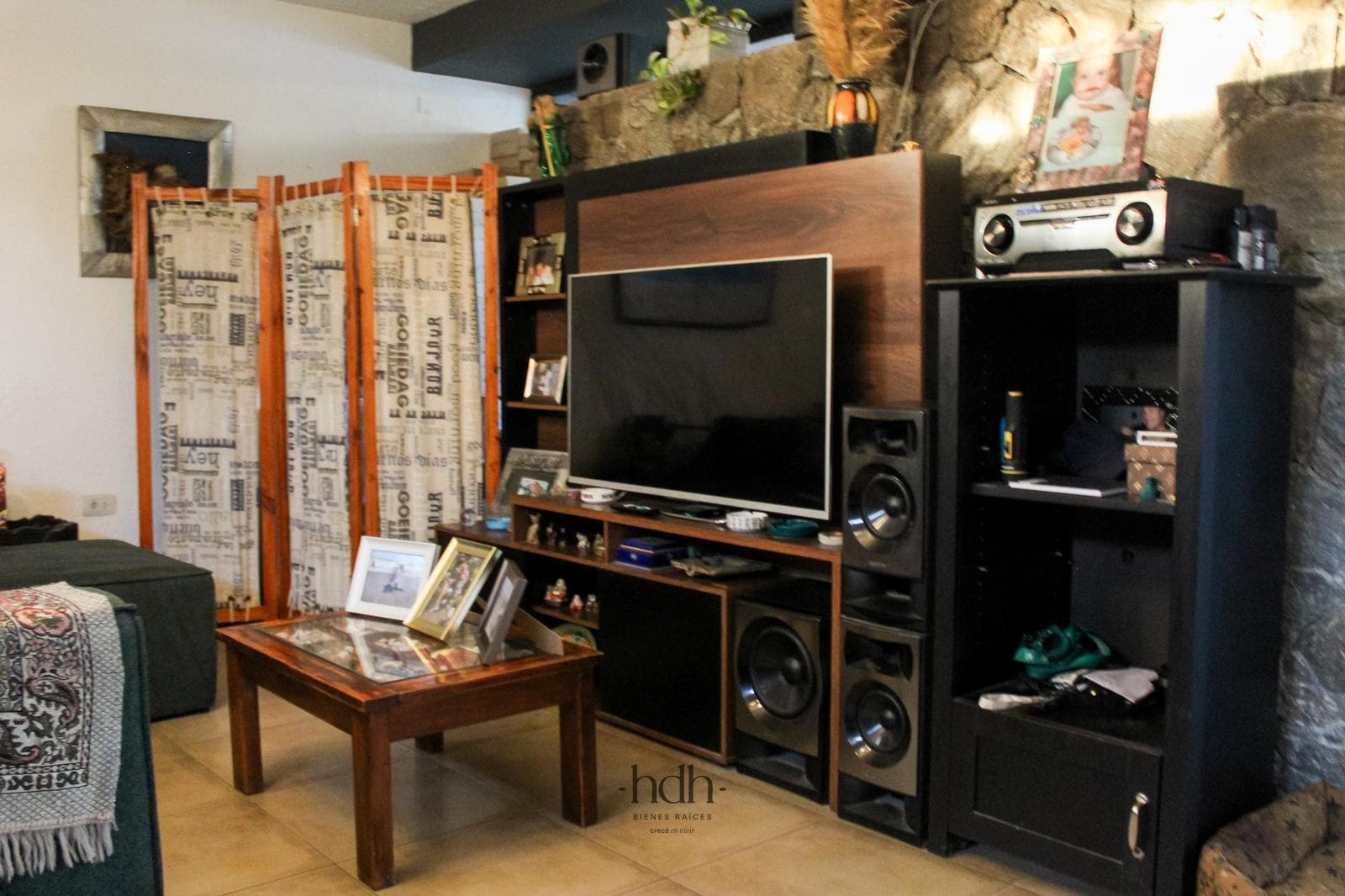 Tejas del Sur 2 House with 3 bedrooms, 3 bathrooms, and a pool; secure neighborhood