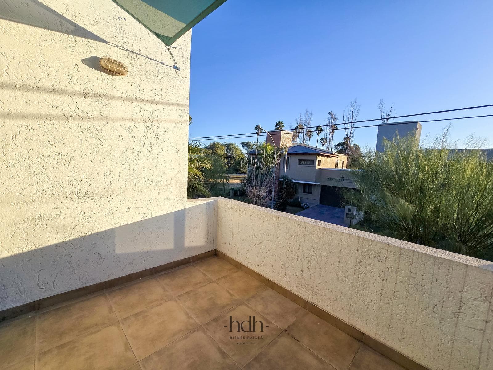 Tejas del Sur 2 House with 3 bedrooms, 3 bathrooms, and a pool; secure neighborhood