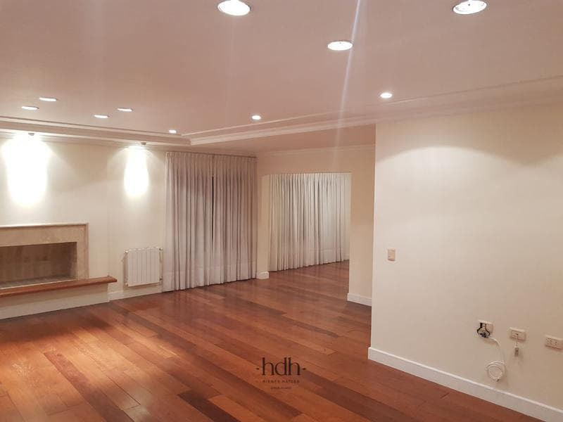 Luxury Home in Jockey Club