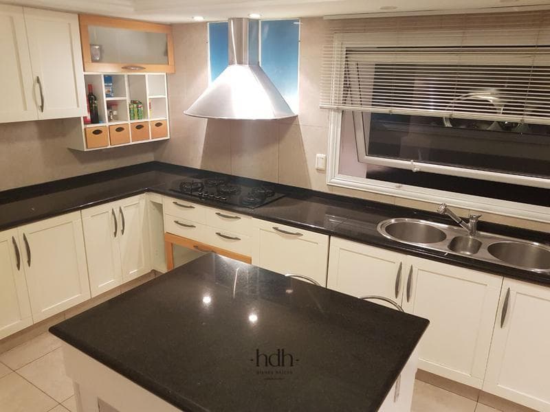 Luxury Home in Jockey Club