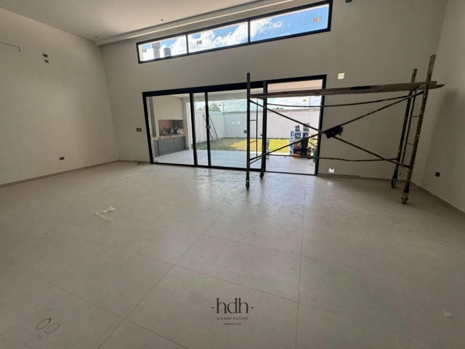 Brand-new 3-bedroom house in Greenville 2 with an excellent ground-floor patio