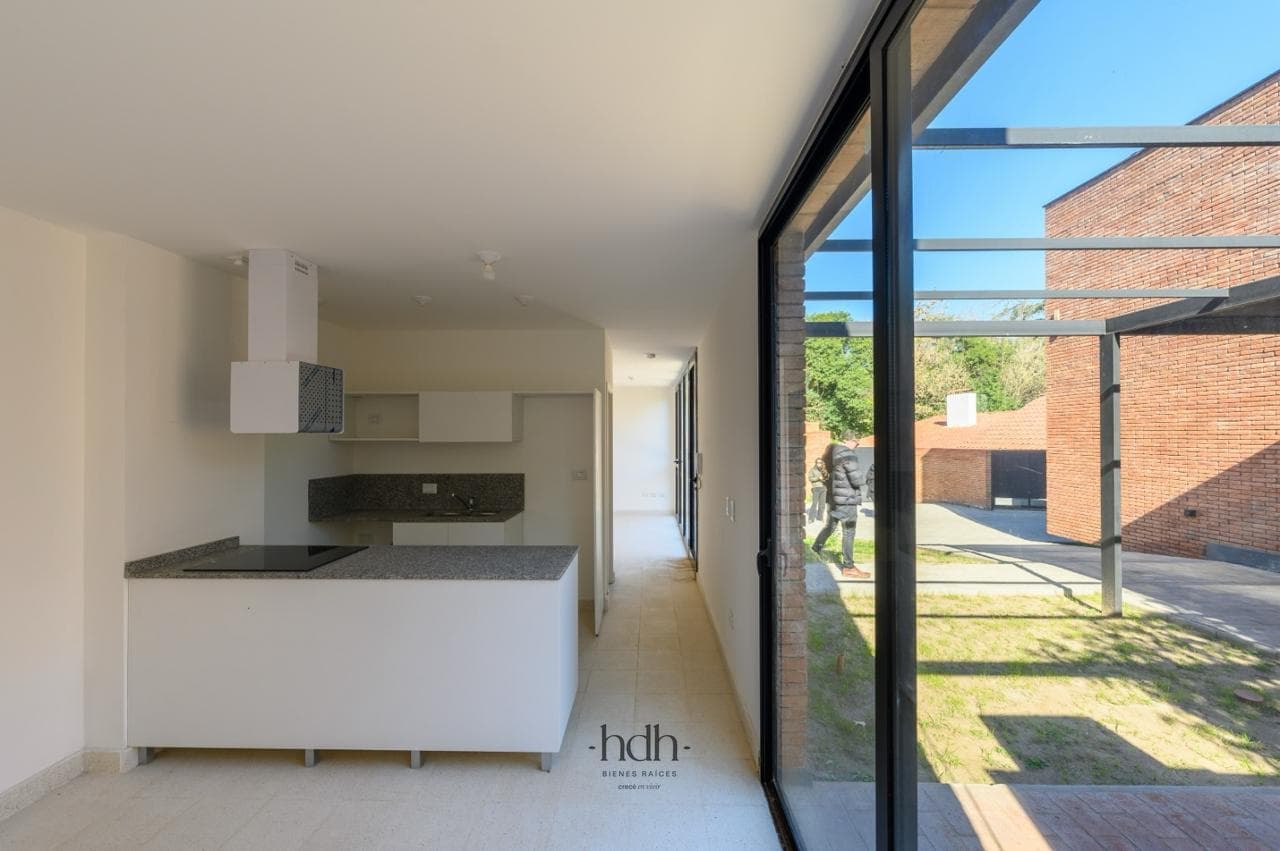 Duplex in Villa Allende: 2 bedrooms with a patio