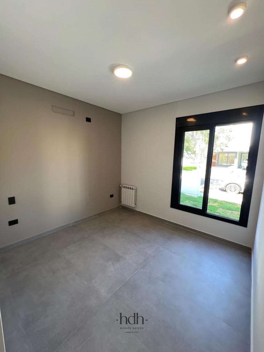 House in Claro del Bosque Village: 2 bedrooms with a patio, ground floor