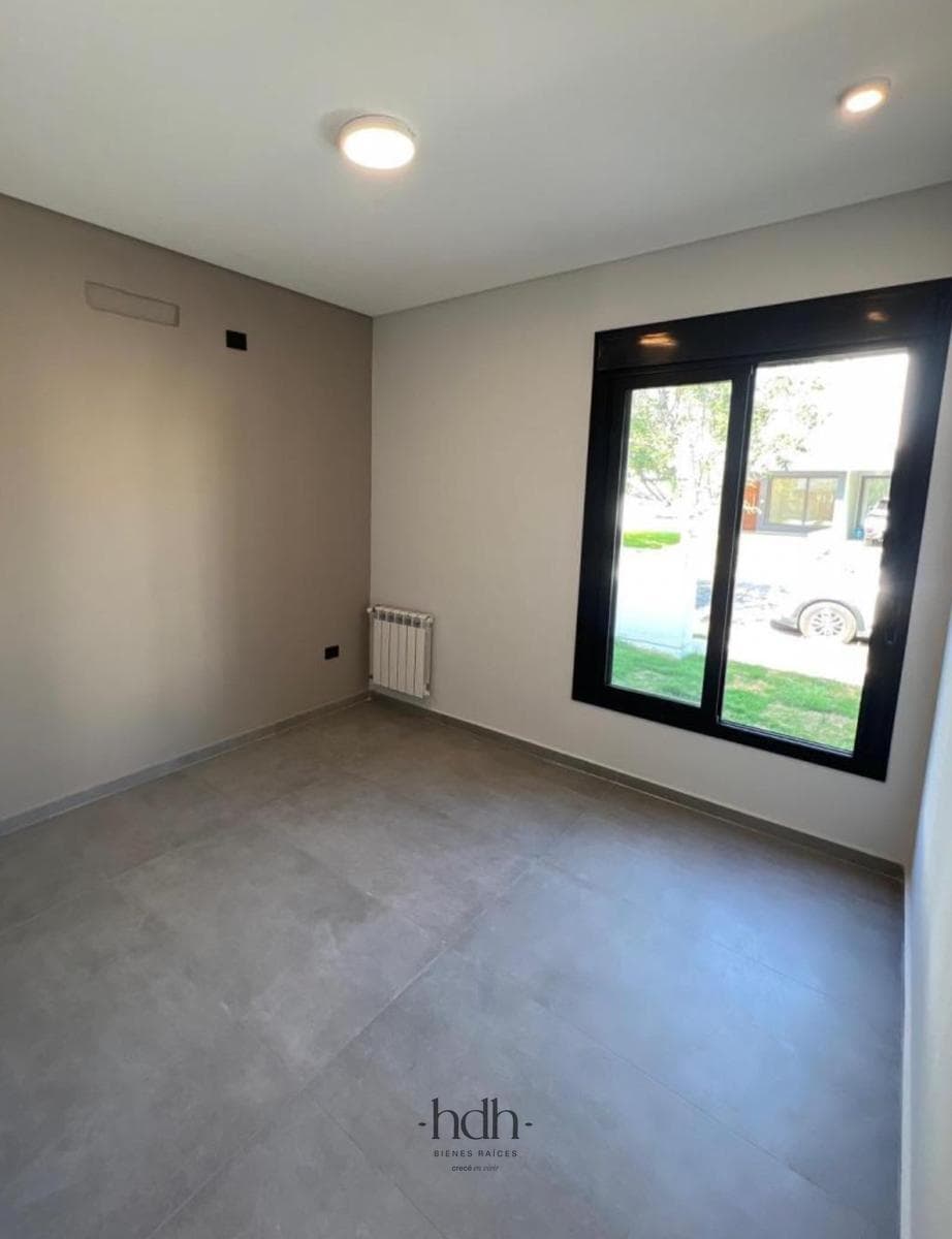 House in Claro del Bosque Village: 2 bedrooms with a patio, ground floor
