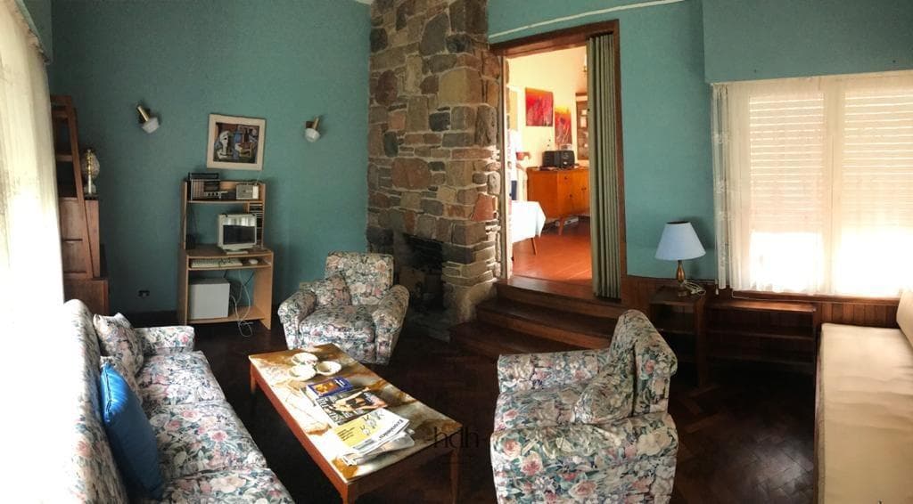 House in La Cumbre with 2 bedrooms, an excellent patio, and an apartment