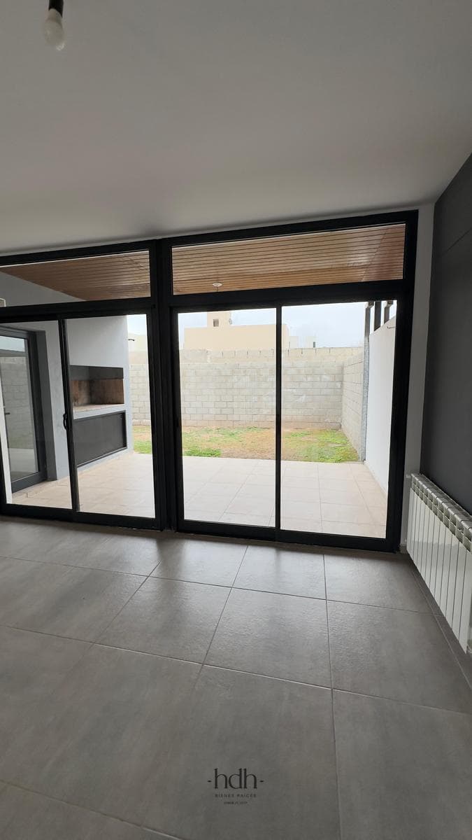 Duplex en la calandria 3 dormitorios 3 baños con excelente patio