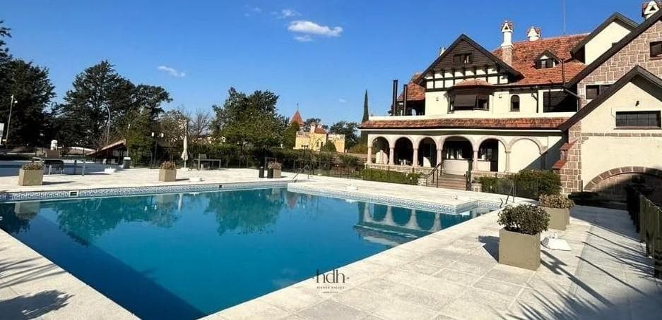 Apartment for sale in Casonas del Cerro: 3 bedrooms, patio, 2 parking spaces