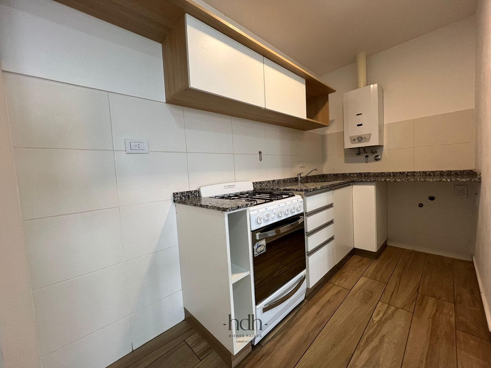 Apartment in Nueva Córdoba on Poeta Lugones Street: 1 Bedroom, 1 Bathroom, with a Balcony