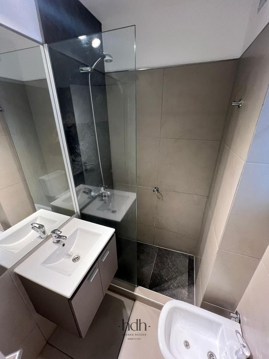 Apartment in Nueva Córdoba on Poeta Lugones Street: 1 Bedroom, 1 Bathroom, with a Balcony