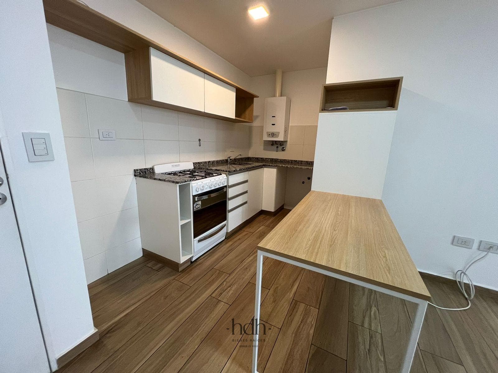 Apartment in Nueva Córdoba on Poeta Lugones Street: 1 Bedroom, 1 Bathroom, with a Balcony
