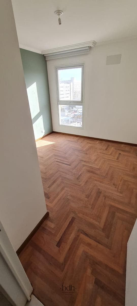 Apartment for sale in Guemes: 1 or 2 bedrooms, 1 bathroom, with a garage
