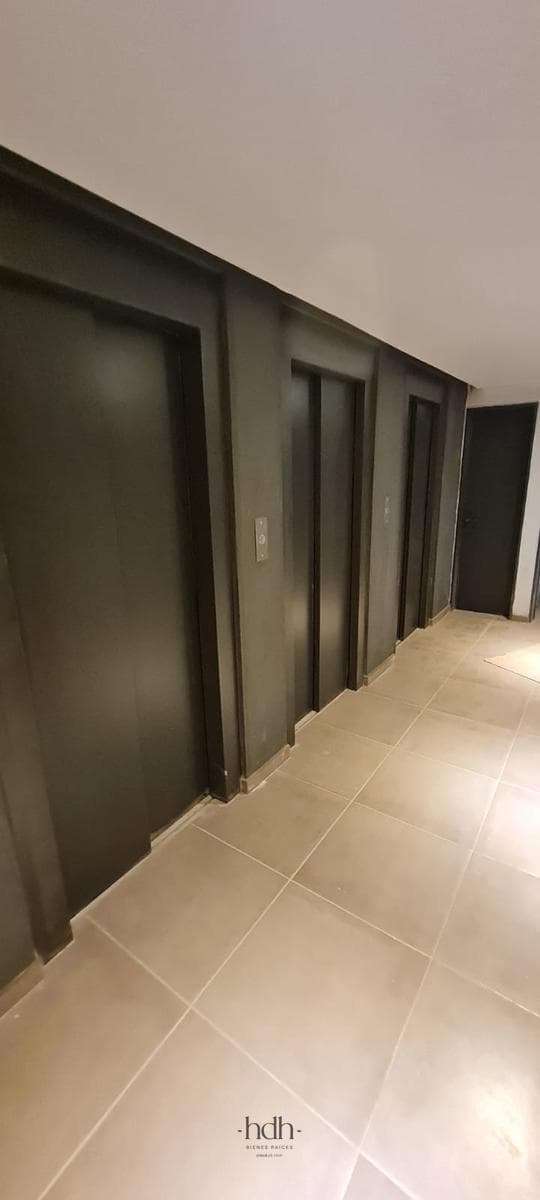 Apartment for sale in Guemes: 1 or 2 bedrooms, 1 bathroom, with a garage