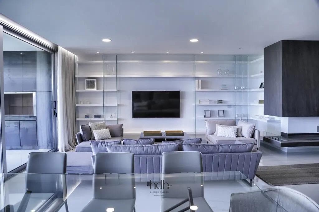 Apartment for sale in Villa Belgrano: 2 bedrooms, 3 bathrooms, 3 parking spaces, with a pool and a balcony