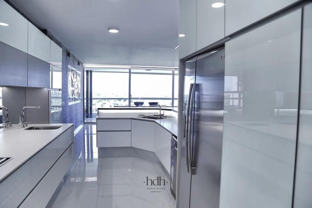 Apartment for sale in Villa Belgrano: 2 bedrooms, 3 bathrooms, 3 parking spaces, with a pool and a balcony