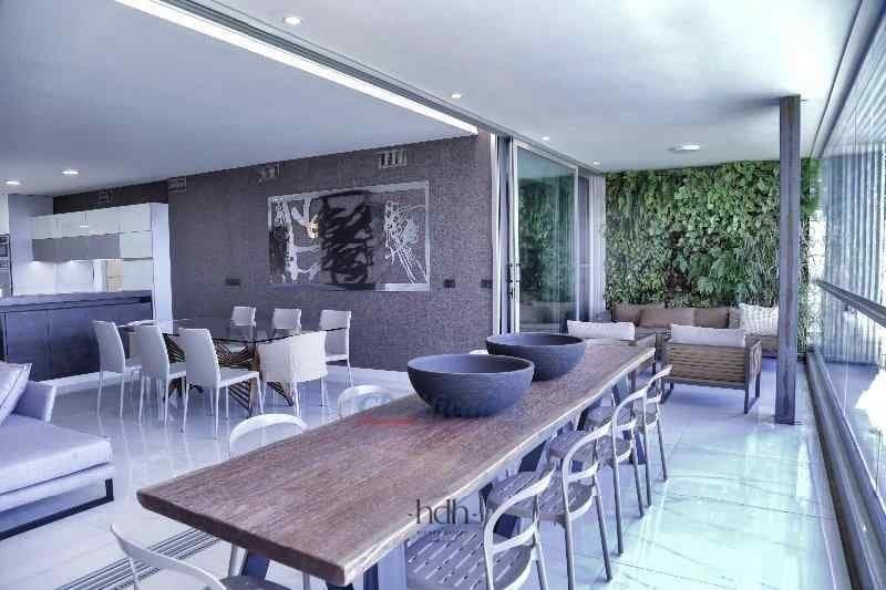 Apartment for sale in Villa Belgrano: 3 bedrooms, 5 bathrooms, with private double parking spaces and a pool