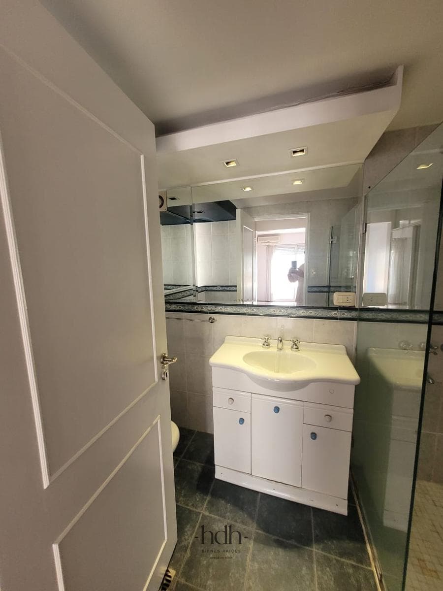 Apartment in Nueva Córdoba: 2 bedrooms, 3 bathrooms, balcony, terrace, and garage