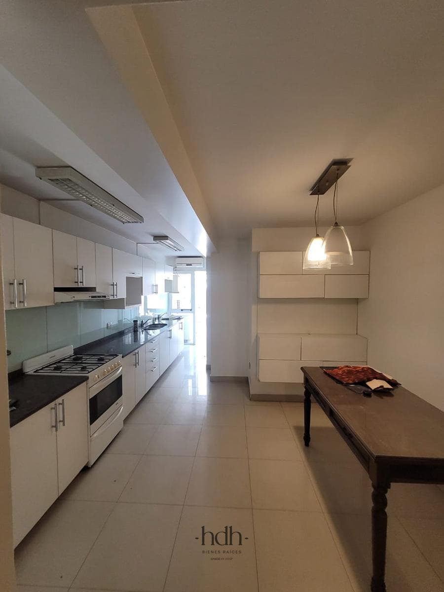 Apartment in Nueva Córdoba: 2 bedrooms, 3 bathrooms, balcony, terrace, and garage
