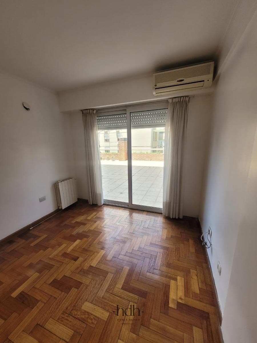Apartment in Nueva Córdoba: 2 bedrooms, 3 bathrooms, balcony, terrace, and garage