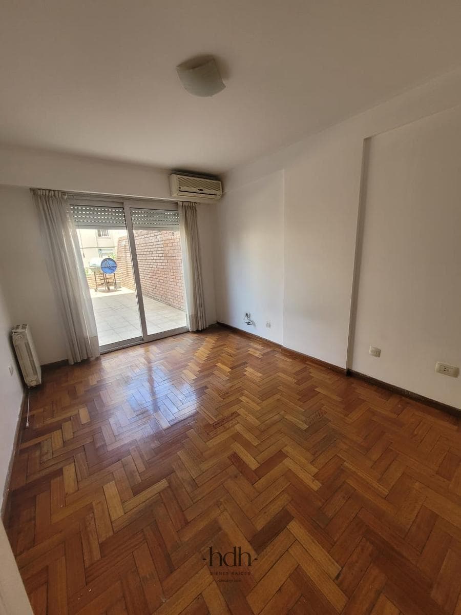Apartment in Nueva Córdoba: 2 bedrooms, 3 bathrooms, balcony, terrace, and garage