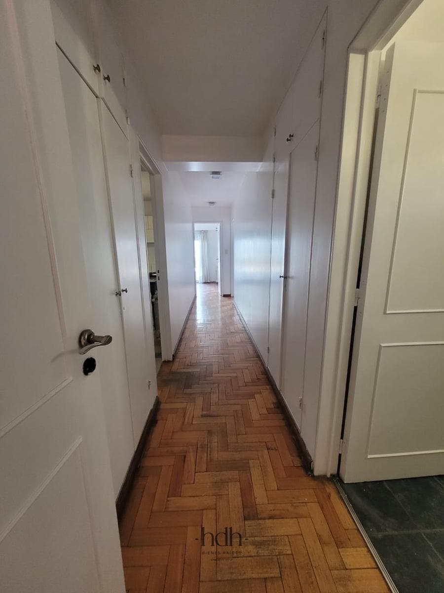 Apartment in Nueva Córdoba: 2 bedrooms, 3 bathrooms, balcony, terrace, and garage