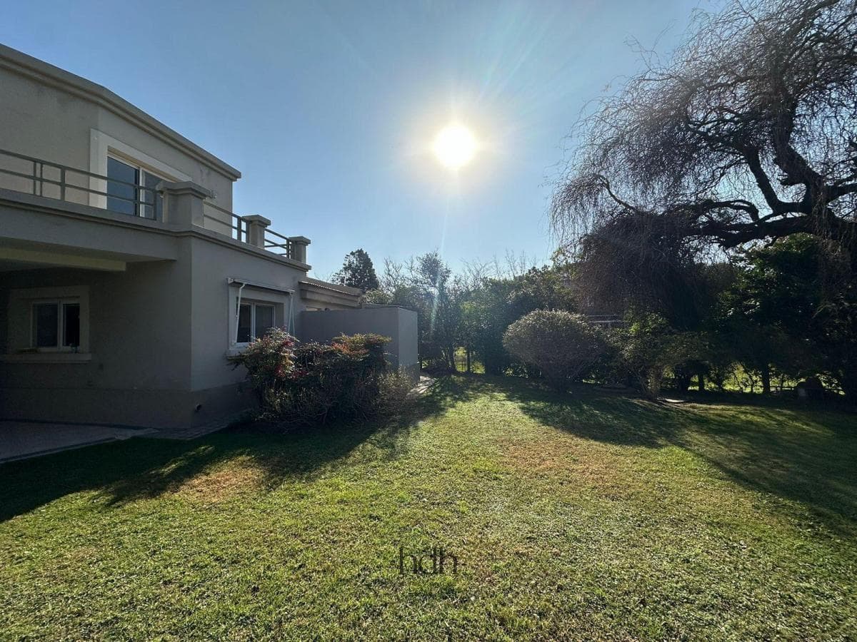 House for Sale at Country Jockey Club: 4 Bedrooms, 5 Bathrooms, Golf Course View