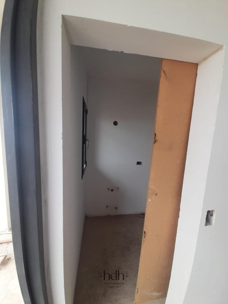 House for Sale: 3-Bedroom, 3-Bathroom Duplex with Barbecue Area and Security System