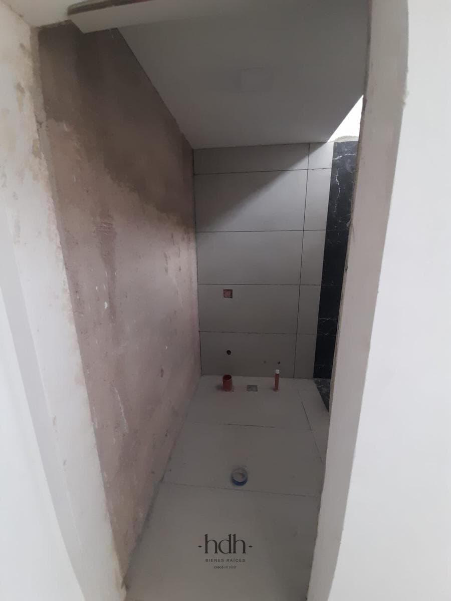 House for Sale: 3-Bedroom, 3-Bathroom Duplex with Barbecue Area and Security System