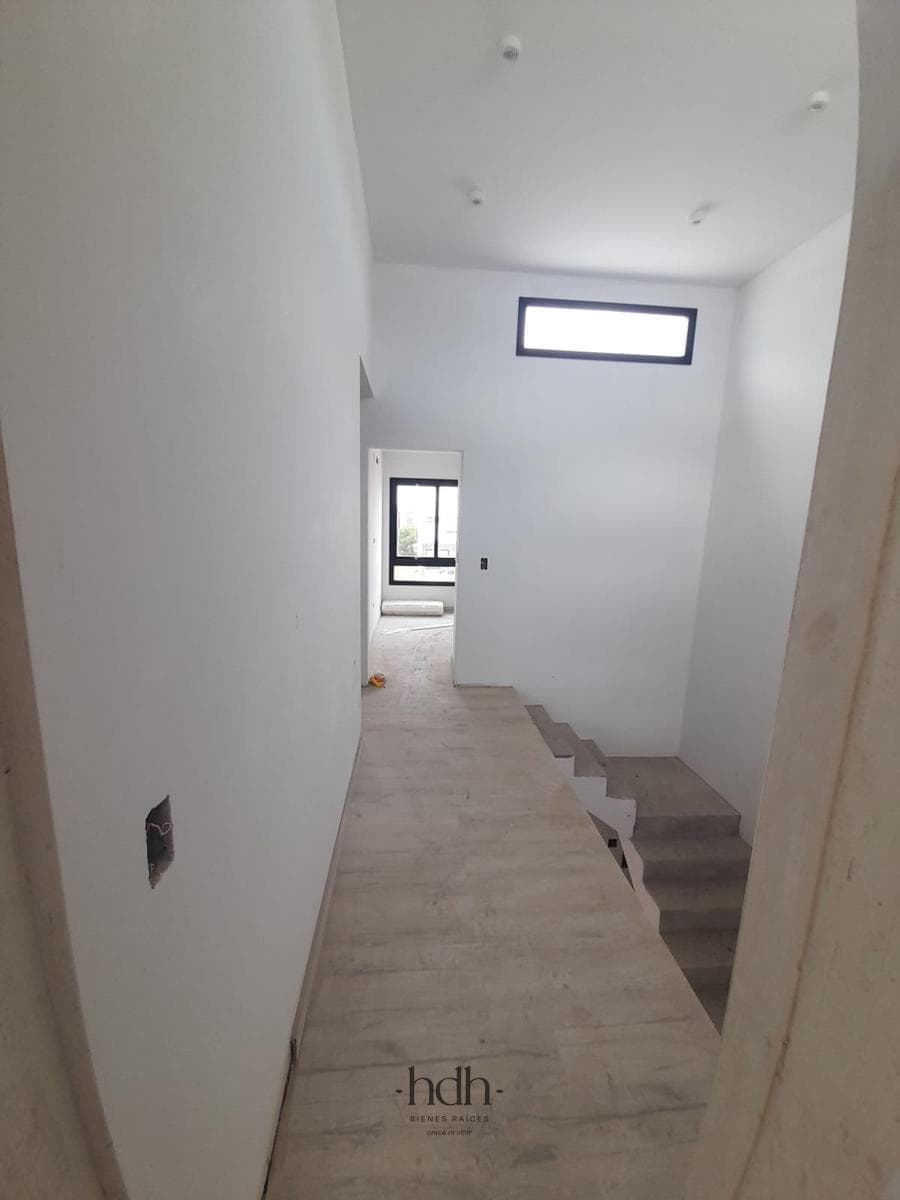 House for Sale: 3-Bedroom, 3-Bathroom Duplex with Barbecue Area and Security System