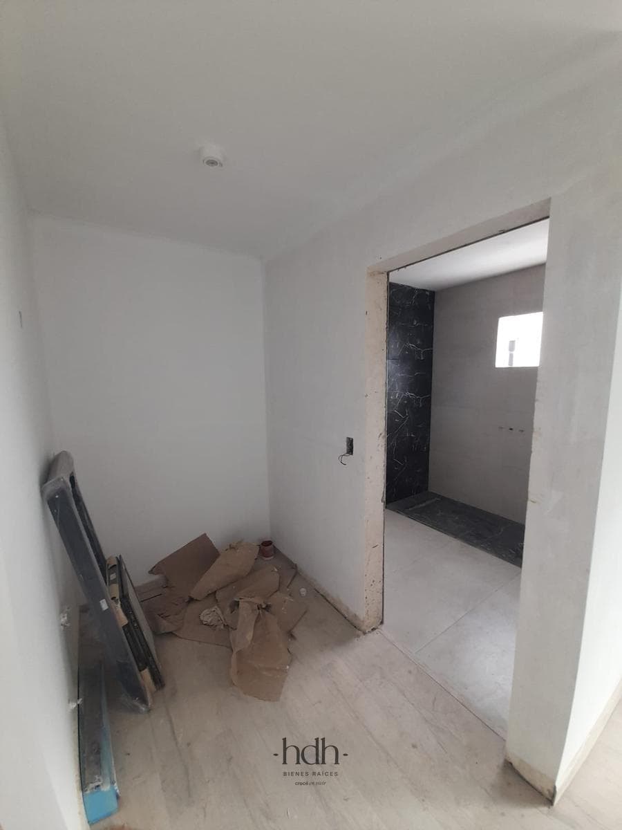House for Sale: 3-Bedroom, 3-Bathroom Duplex with Barbecue Area and Security System