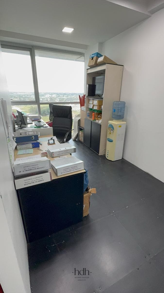 Fully Equipped 90 m2 Office with Kitchen and Underground Parking Space