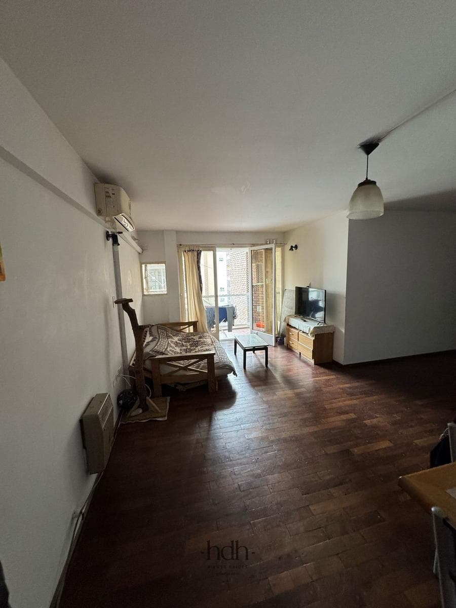 2-Bedroom, 2-Bathroom Apartment in Nueva Córdoba with a Balcony and a Spacious Living-Dining Room