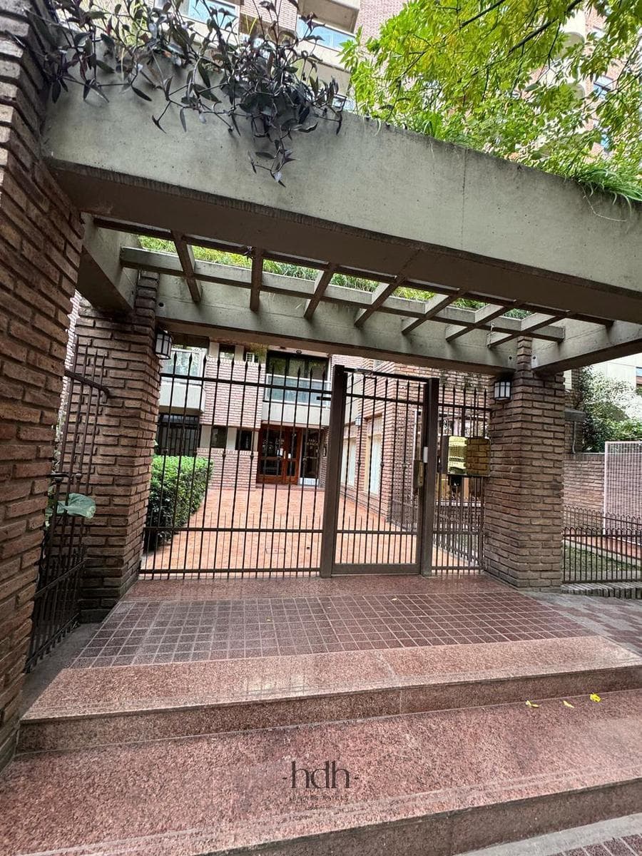 2-Bedroom, 2-Bathroom Apartment in Nueva Córdoba with a Balcony and a Spacious Living-Dining Room