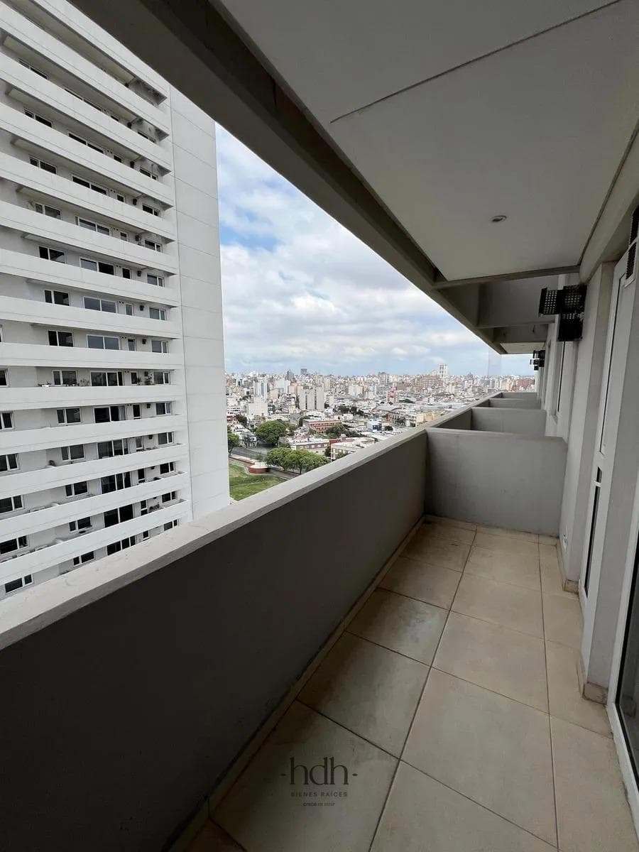 1-Bedroom Apartment in General Paz with Amenities, 12th Floor
