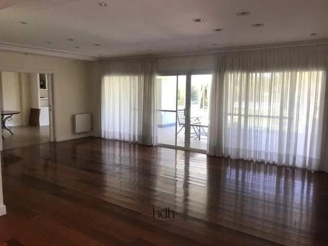 Luxury Home in Jockey Club