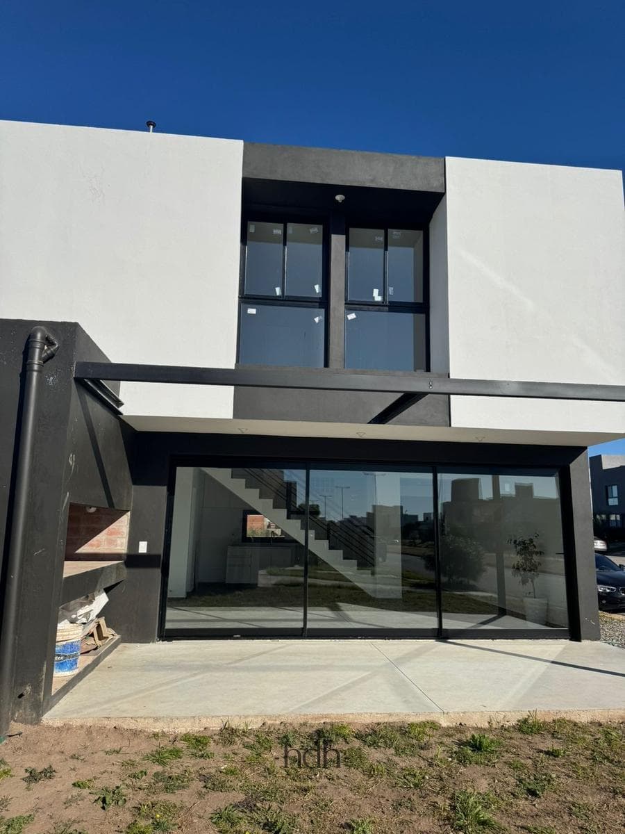 3-Bedroom, 3-Bathroom Duplex with Garage and Barbecue Area