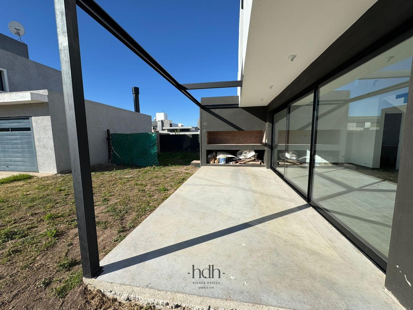 3-Bedroom, 3-Bathroom Duplex with Garage and Barbecue Area