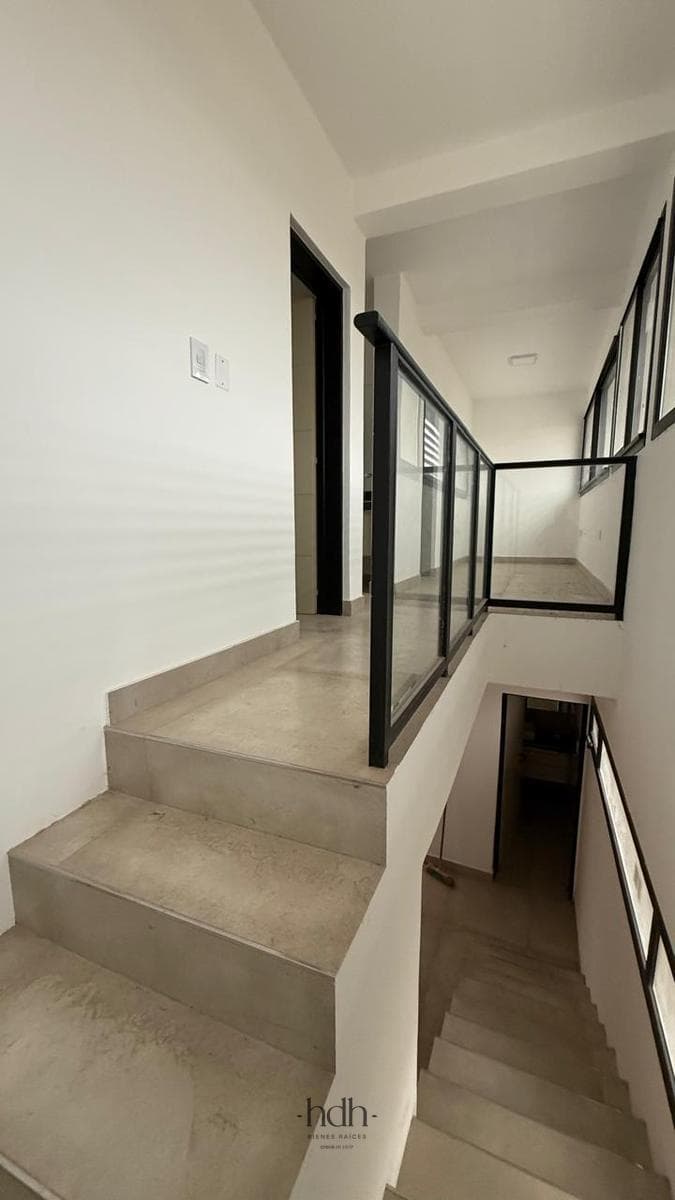 House on Docta Boulevard: 2 bedrooms, 2 bathrooms, patio, security