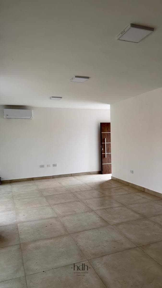 House on Docta Boulevard: 2 bedrooms, 2 bathrooms, patio, security