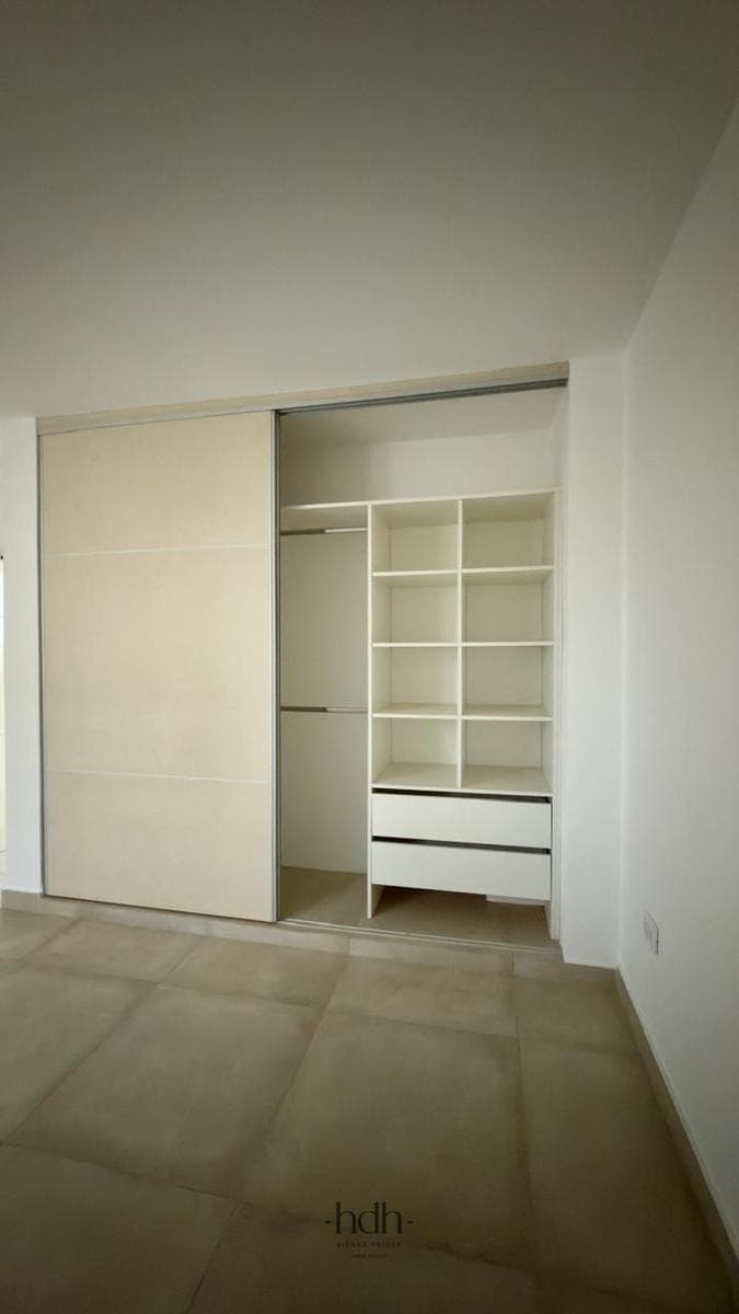 House on Docta Boulevard: 2 bedrooms, 2 bathrooms, patio, security
