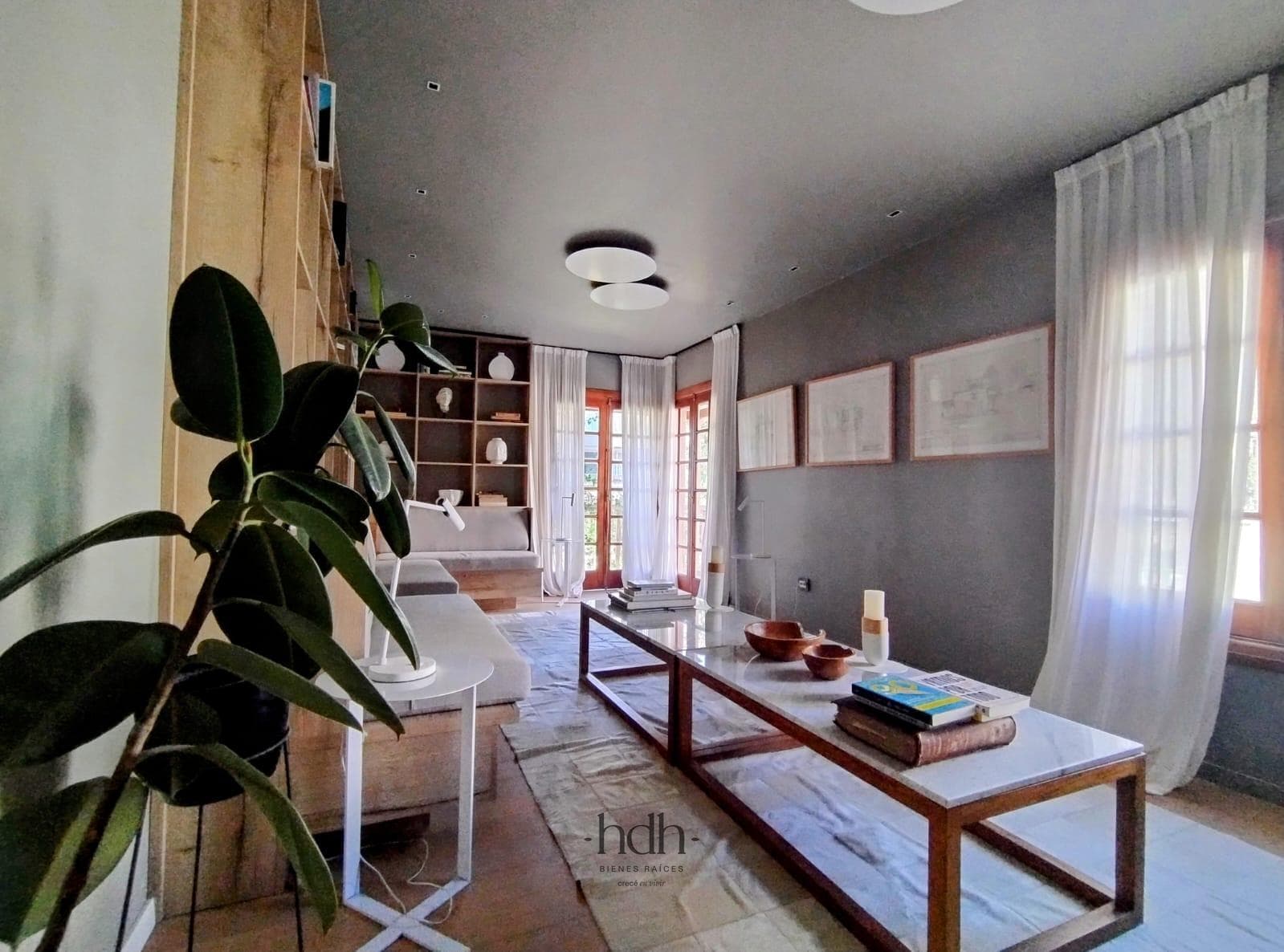 Apartment for sale in Villa Belgrano: 2 bedrooms, 2 bathrooms, with garage and amenities