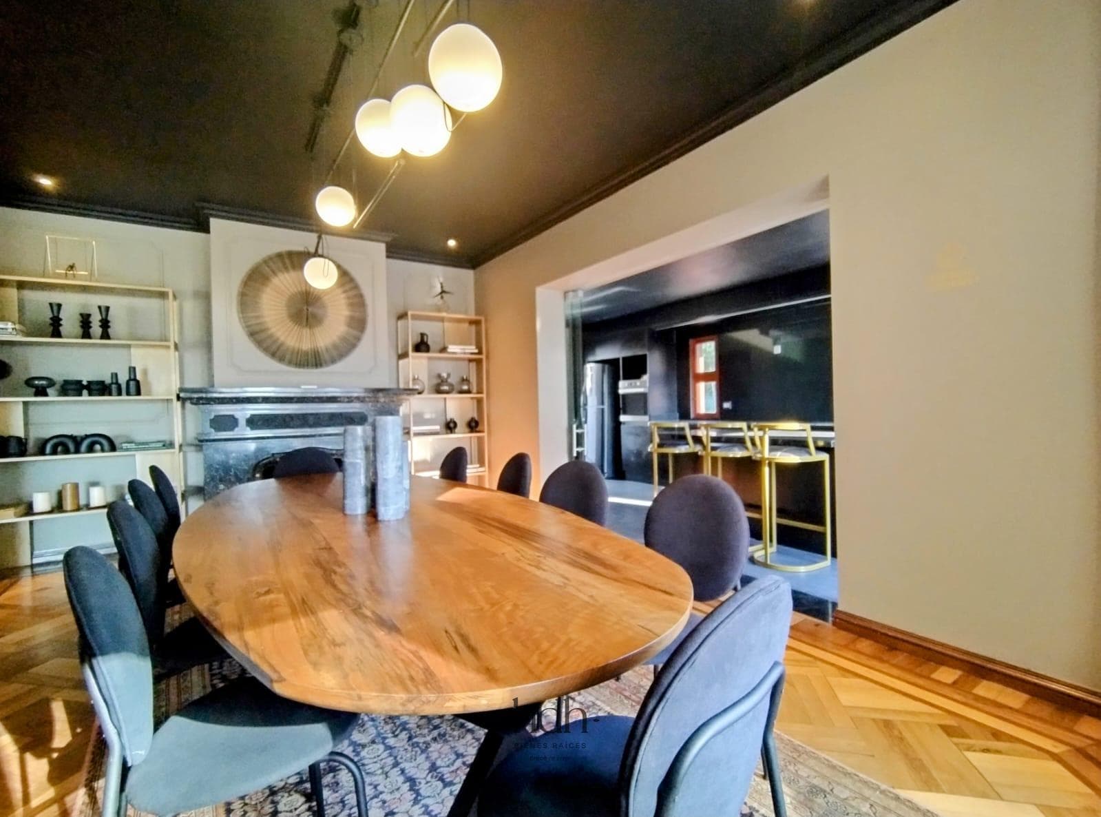Apartment for sale in Villa Belgrano: 2 bedrooms, 2 bathrooms, with garage and amenities