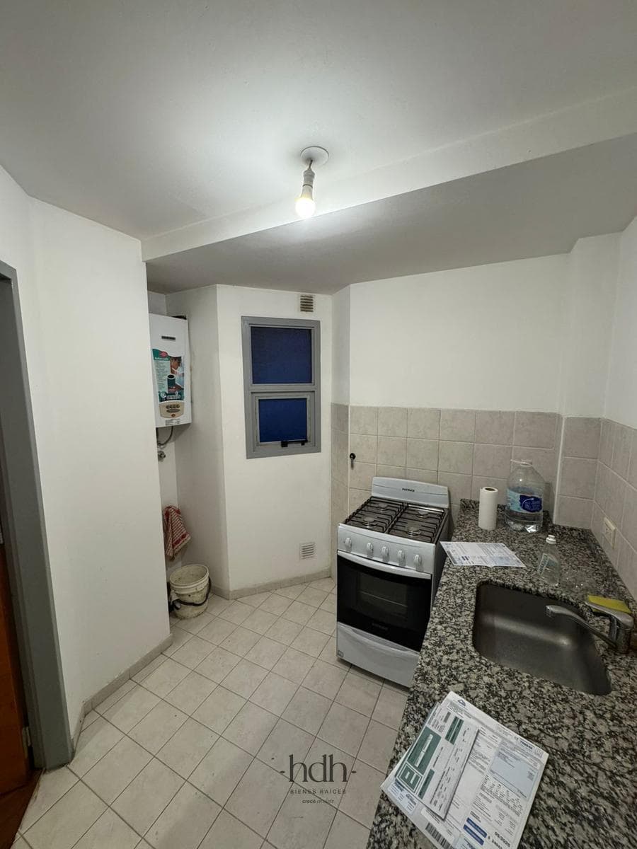 Apartment for Sale: 2 Bedrooms, 2 Bathrooms