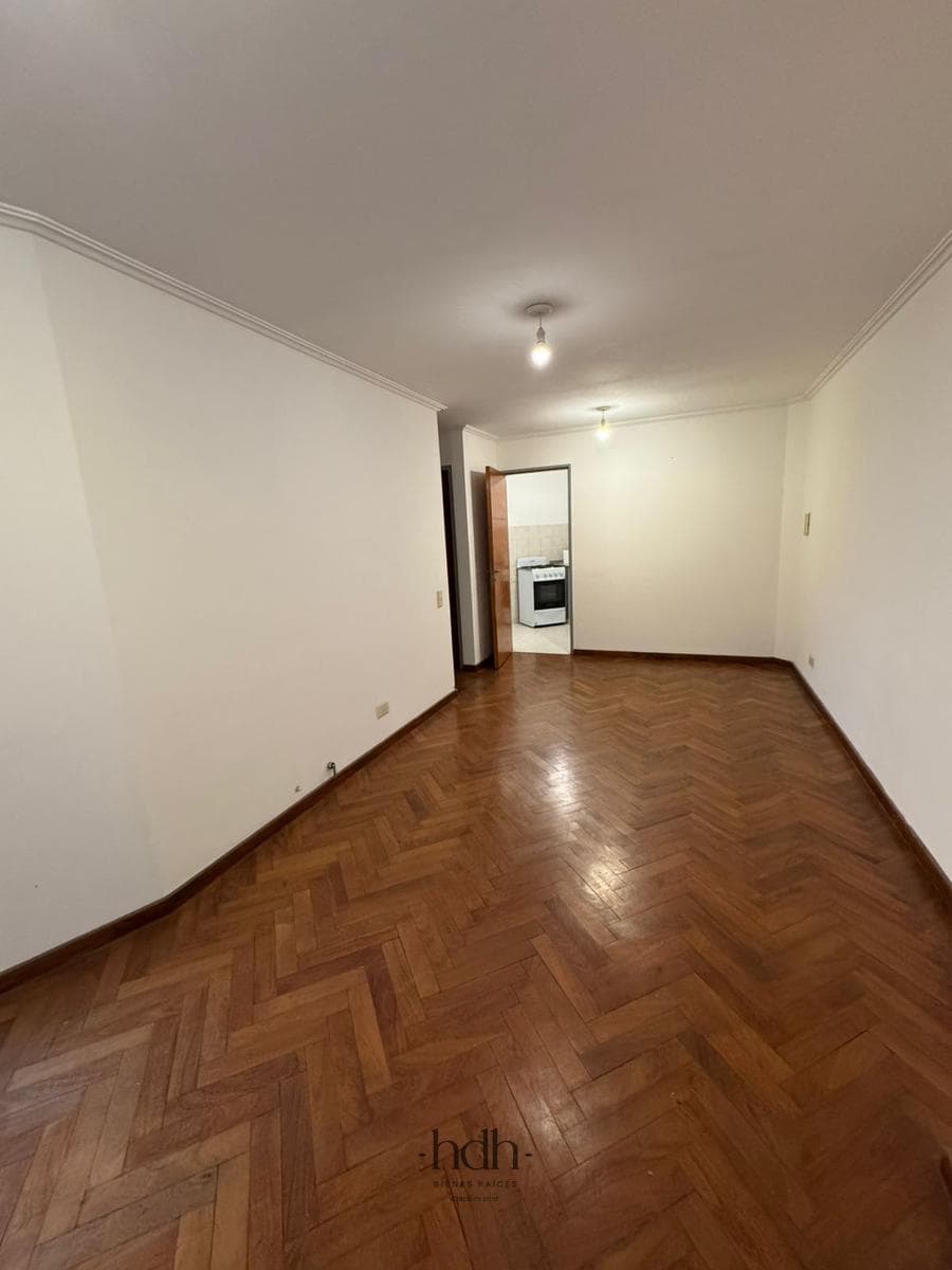 Apartment for Sale: 2 Bedrooms, 2 Bathrooms