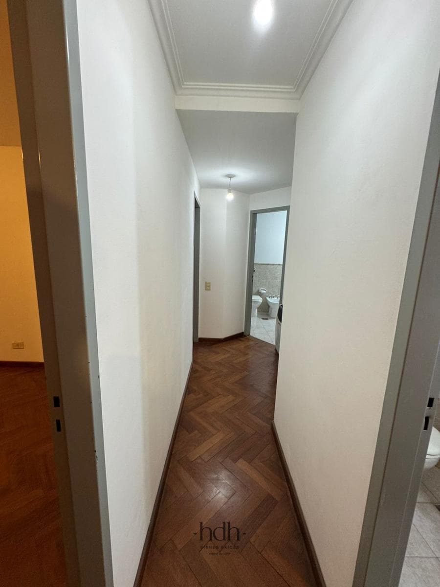 Apartment for Sale: 2 Bedrooms, 2 Bathrooms