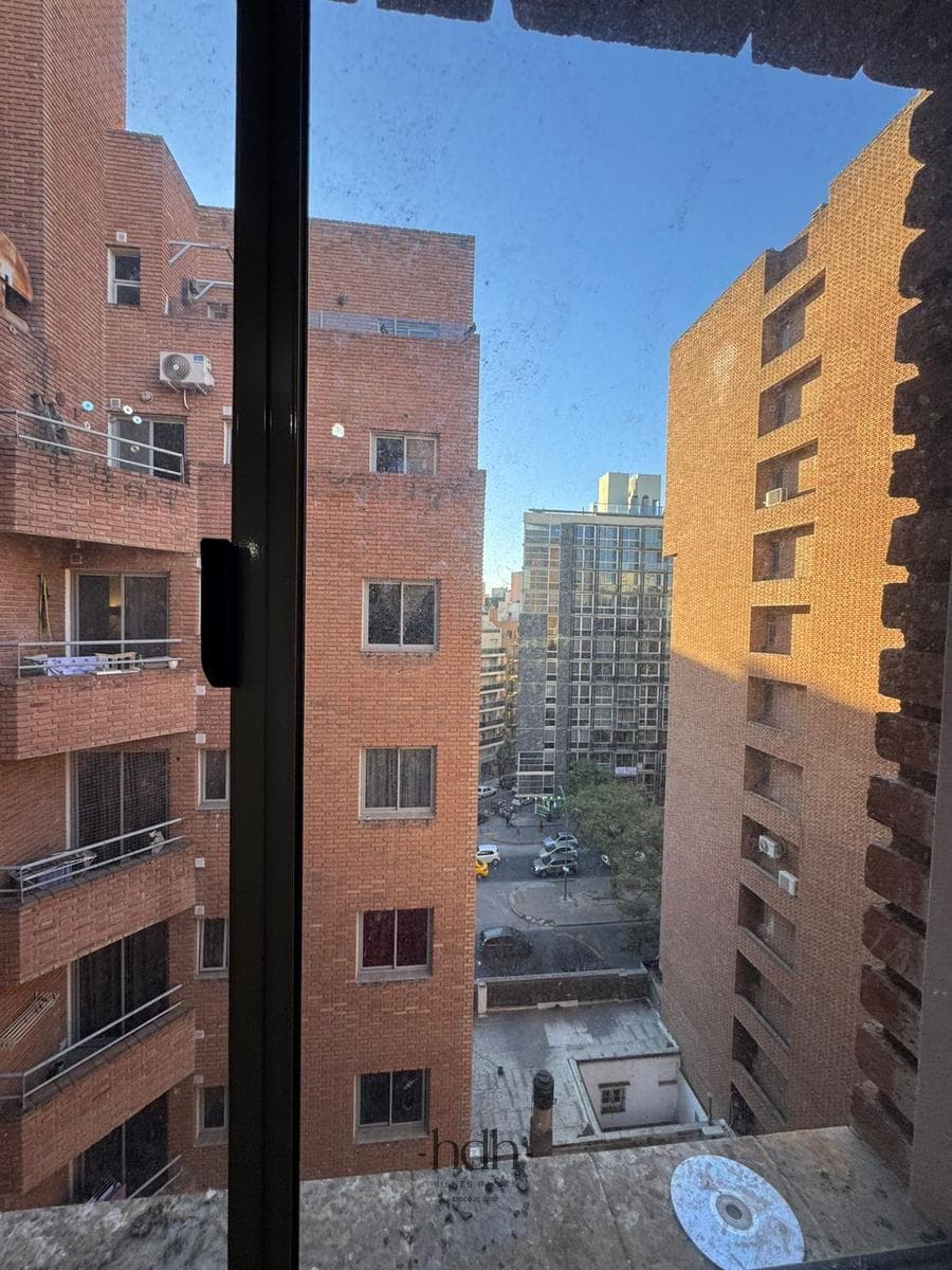 Apartment for Sale: 2 Bedrooms, 2 Bathrooms
