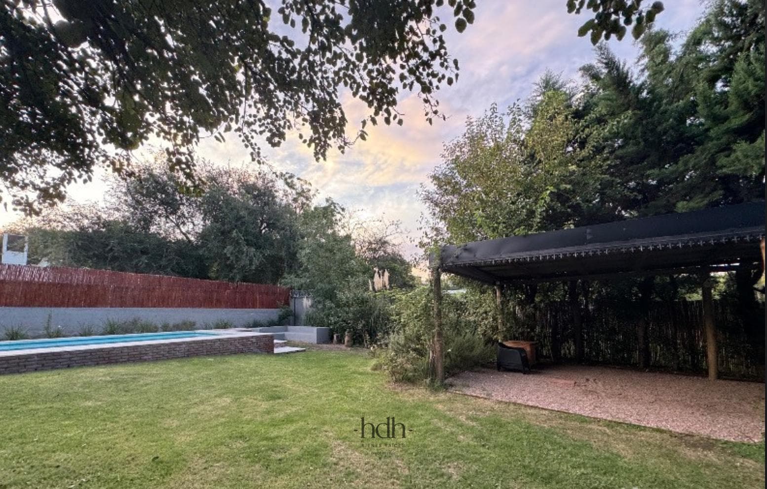 House for sale in Salsipuedes: 3 bedrooms, 3 bathrooms, pool