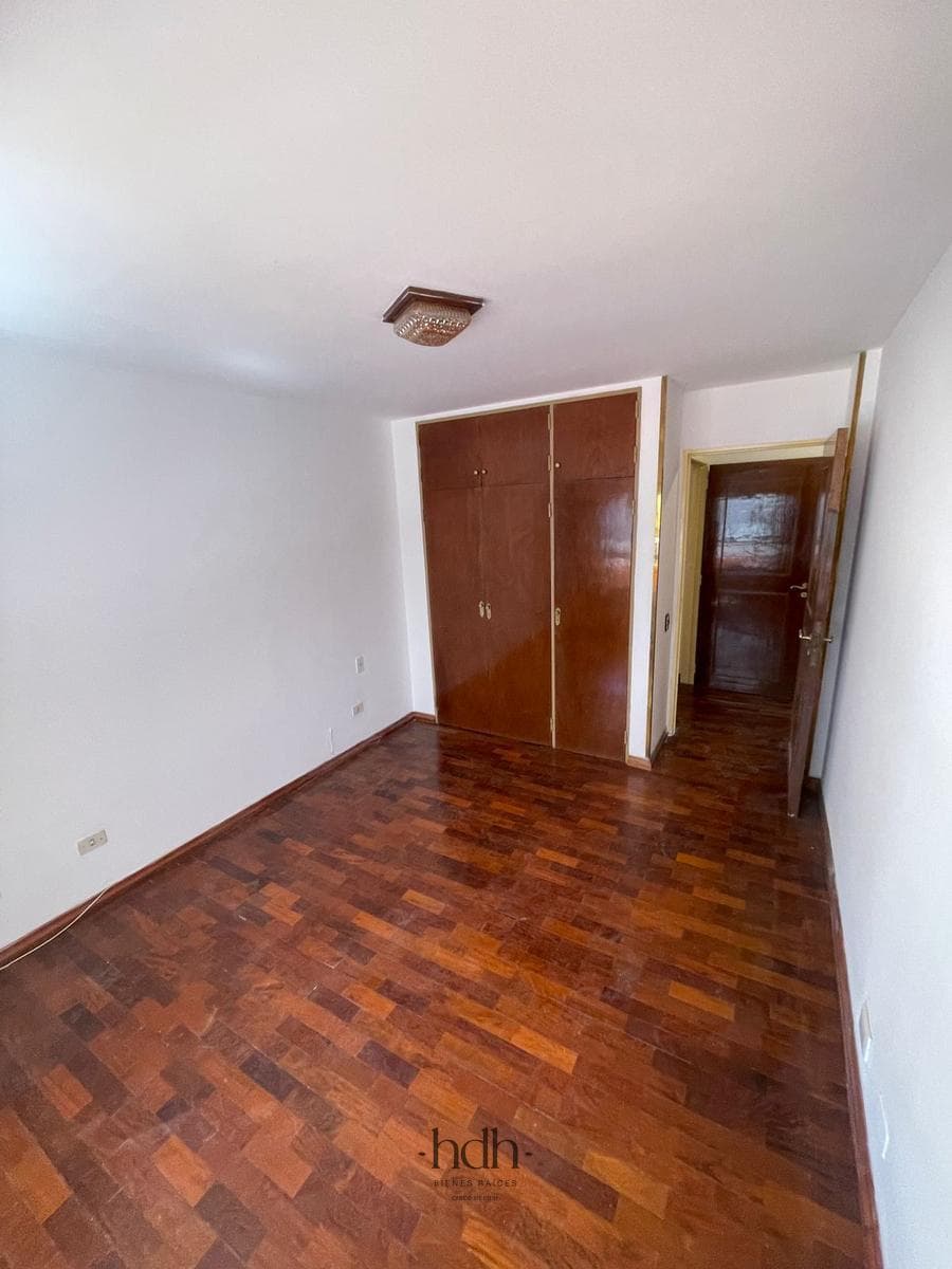 3-bedroom apartment for sale with a balcony and terrace in Nueva Córdoba