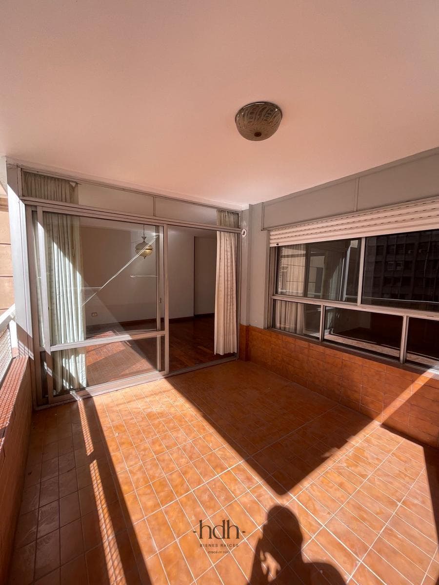 3-bedroom apartment for sale with a balcony and terrace in Nueva Córdoba